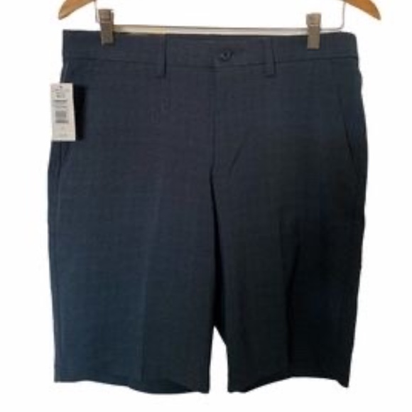 NWT: NO IRON,  Haggar mens, Waist 32, Dark Navy Blue Shorts - Picture 1 of 3